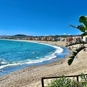 Apartamento Atico Con Gran Terraza A 50 Metros De La Playa De Casares, San Luis de Sabinillas